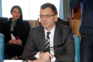 Radu Oprea anunţă reducerea membrilor şi a salariilor în consiliile companiilor de stat